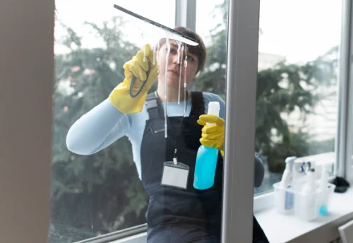 Nettoyage de vitres intérieures et extérieures à Sannois
